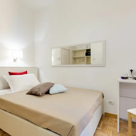 Πανσιόν Dolce Luxury 2*