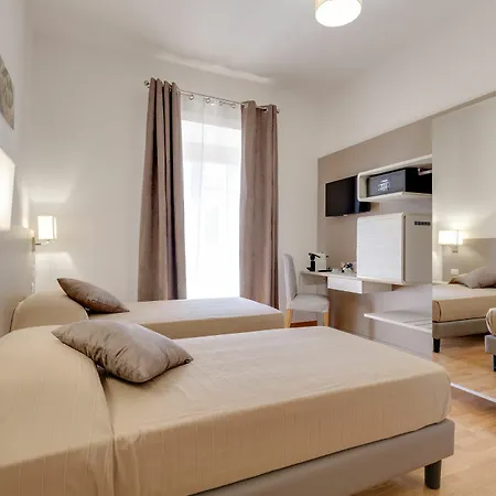 Πανσιόν Dolce Luxury 2*