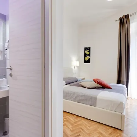 Dolce Luxury בית הארחה 4*